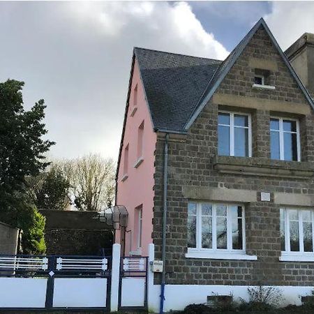 Maison Rose Chérencé-le-Roussel Eksteriør bilde